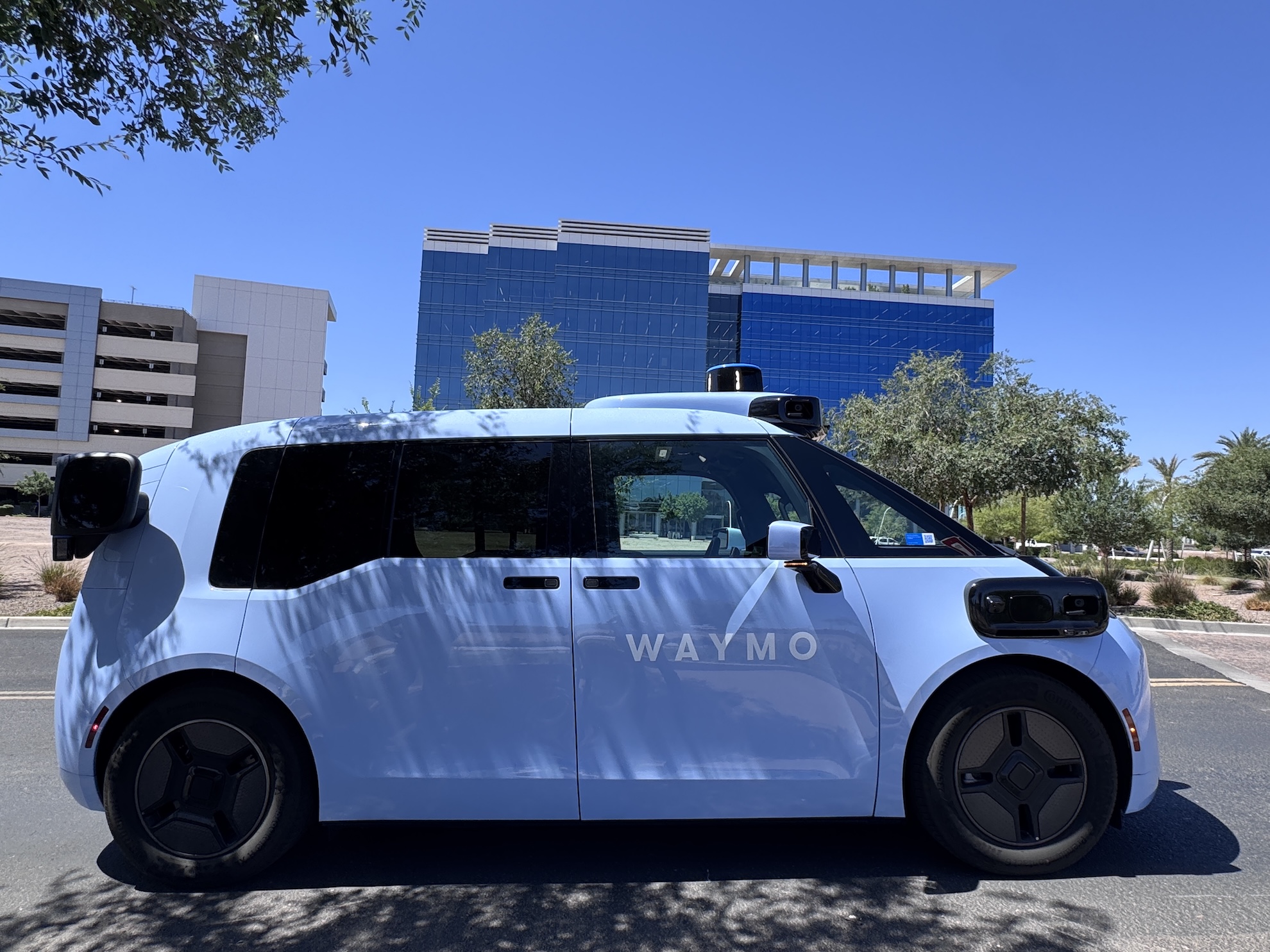 waymo accelerates robotaxi