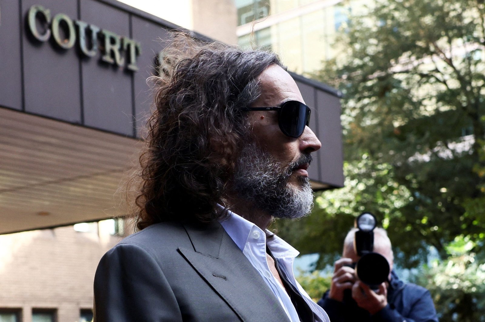 comedian russell brand