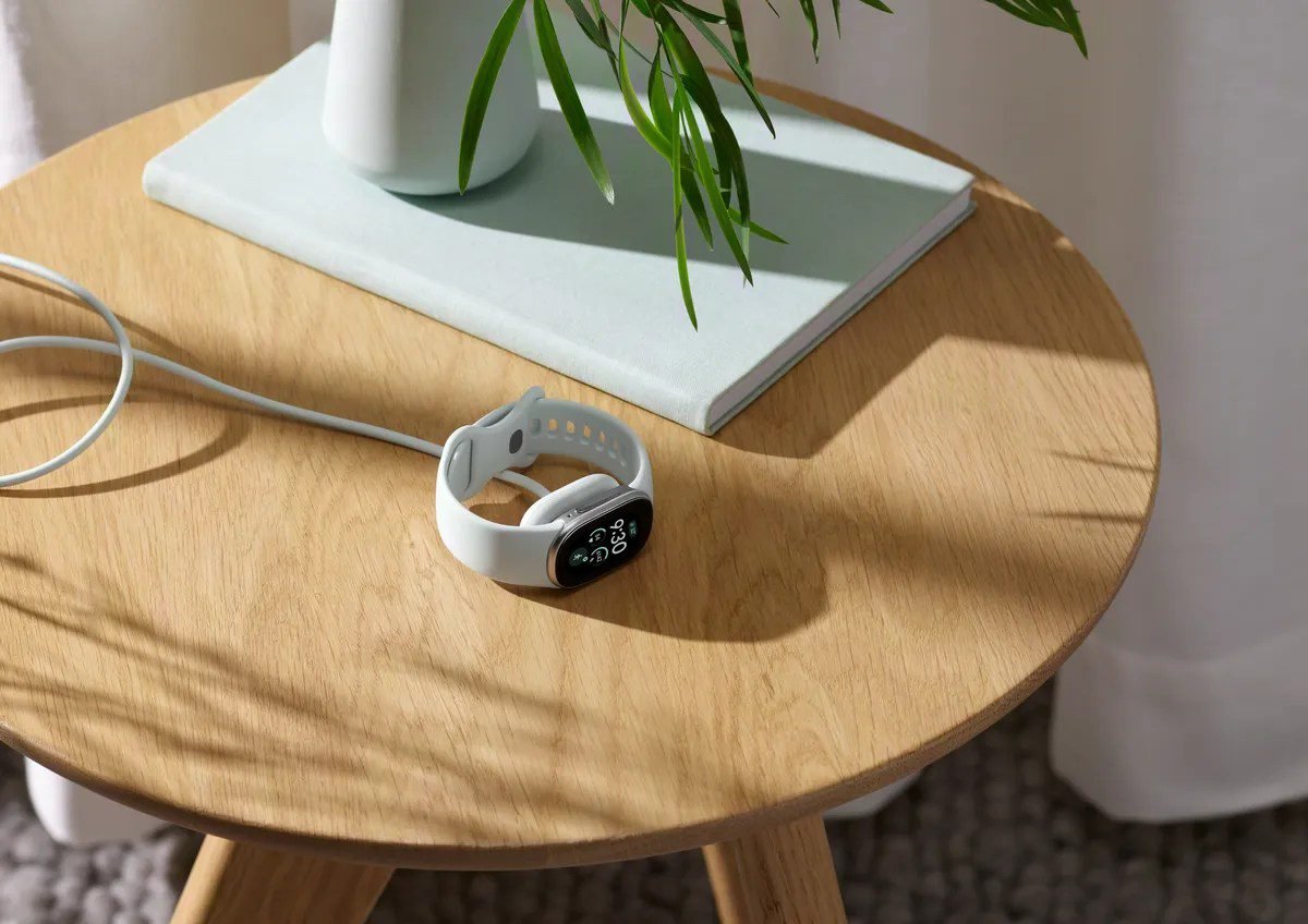 fitbit edge googles
