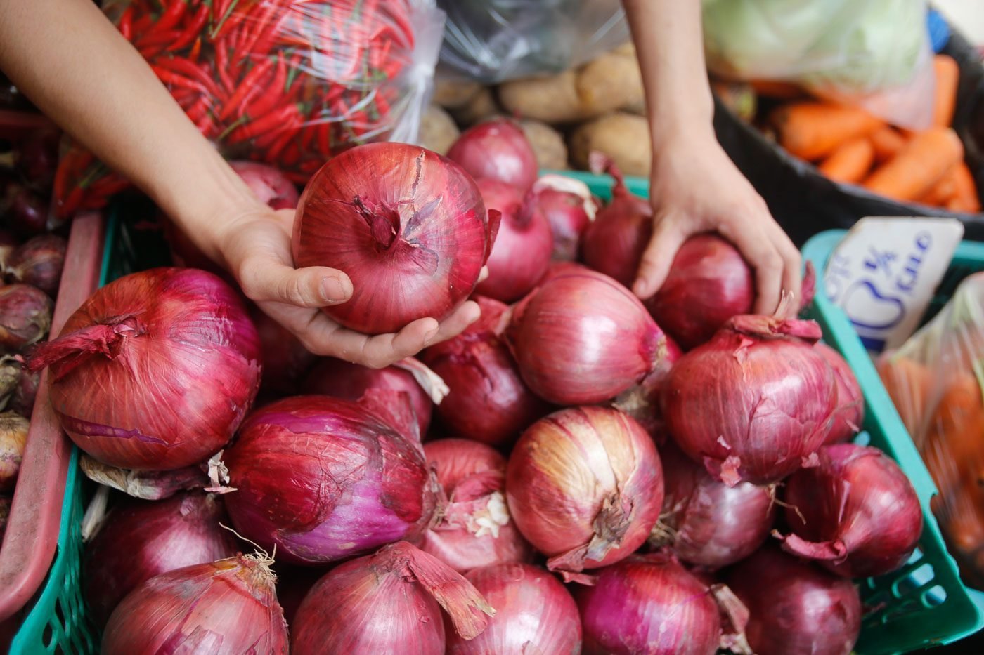 pcc slaps onion