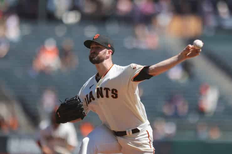 mlb pitcher alex
