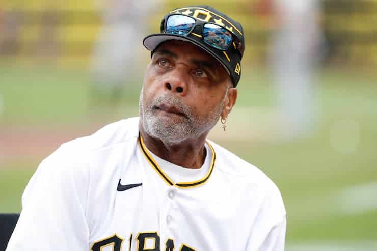 hall fame outfielder