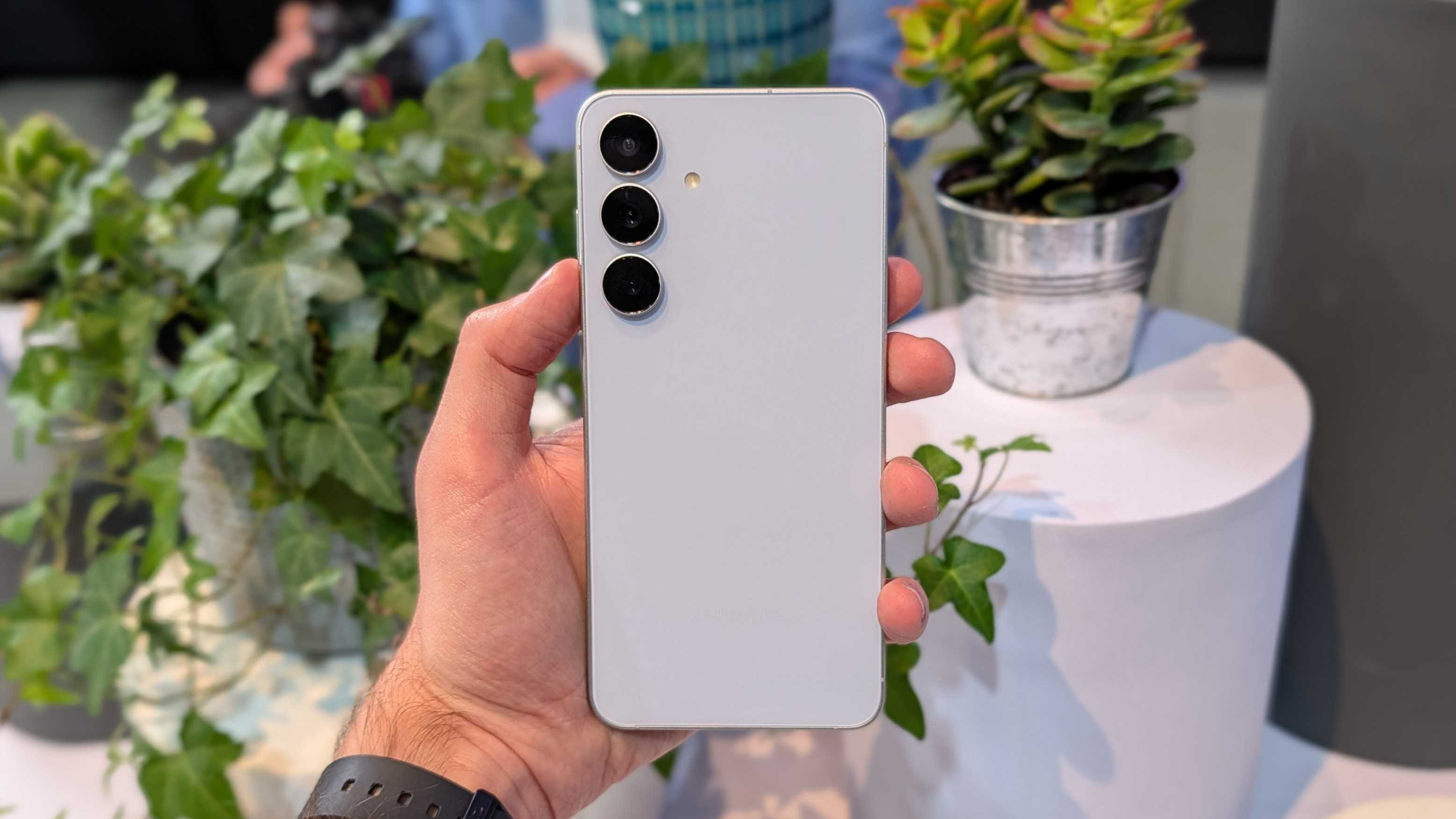 leak suggests galaxy