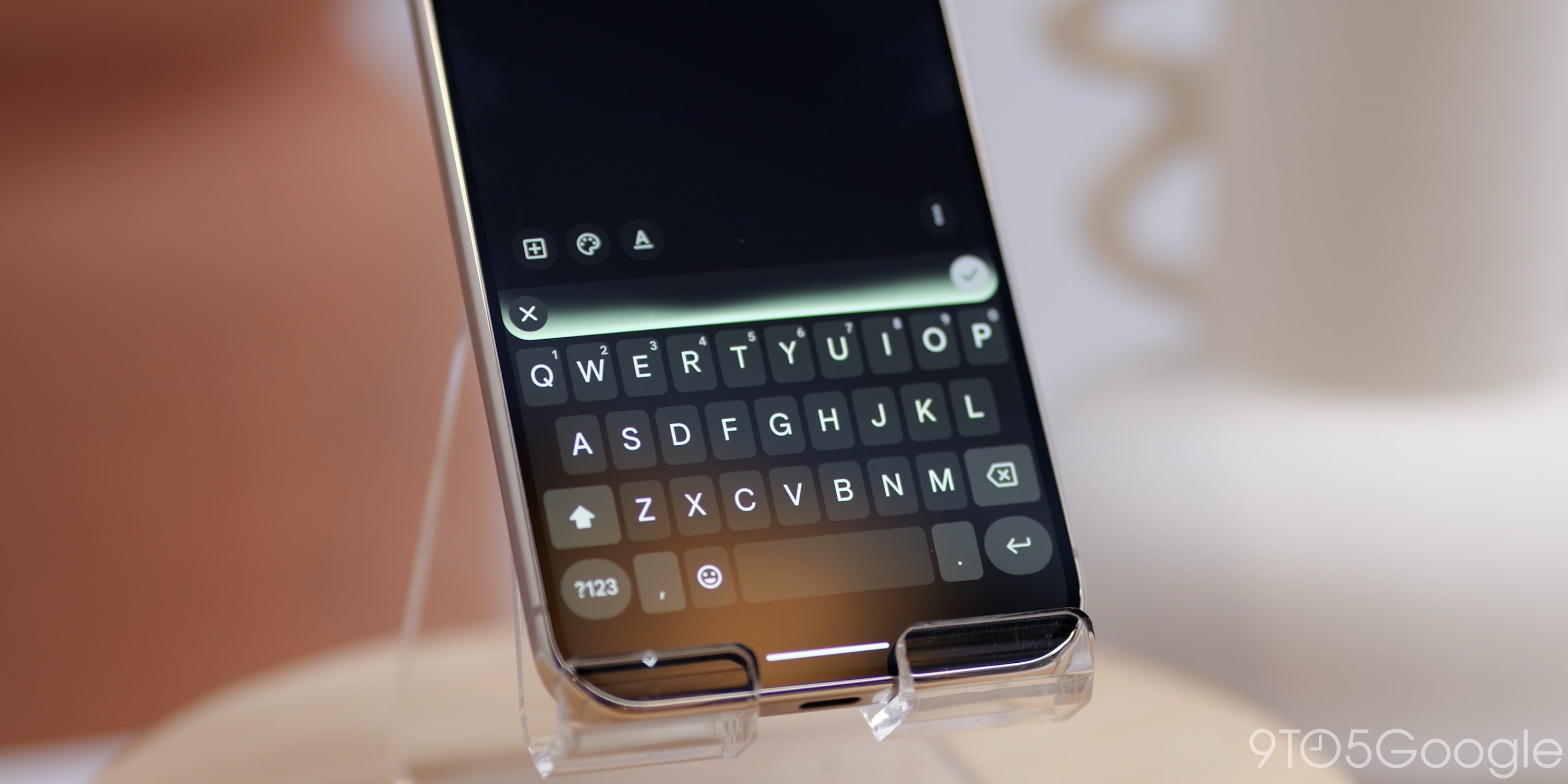 pixel debuts gboard