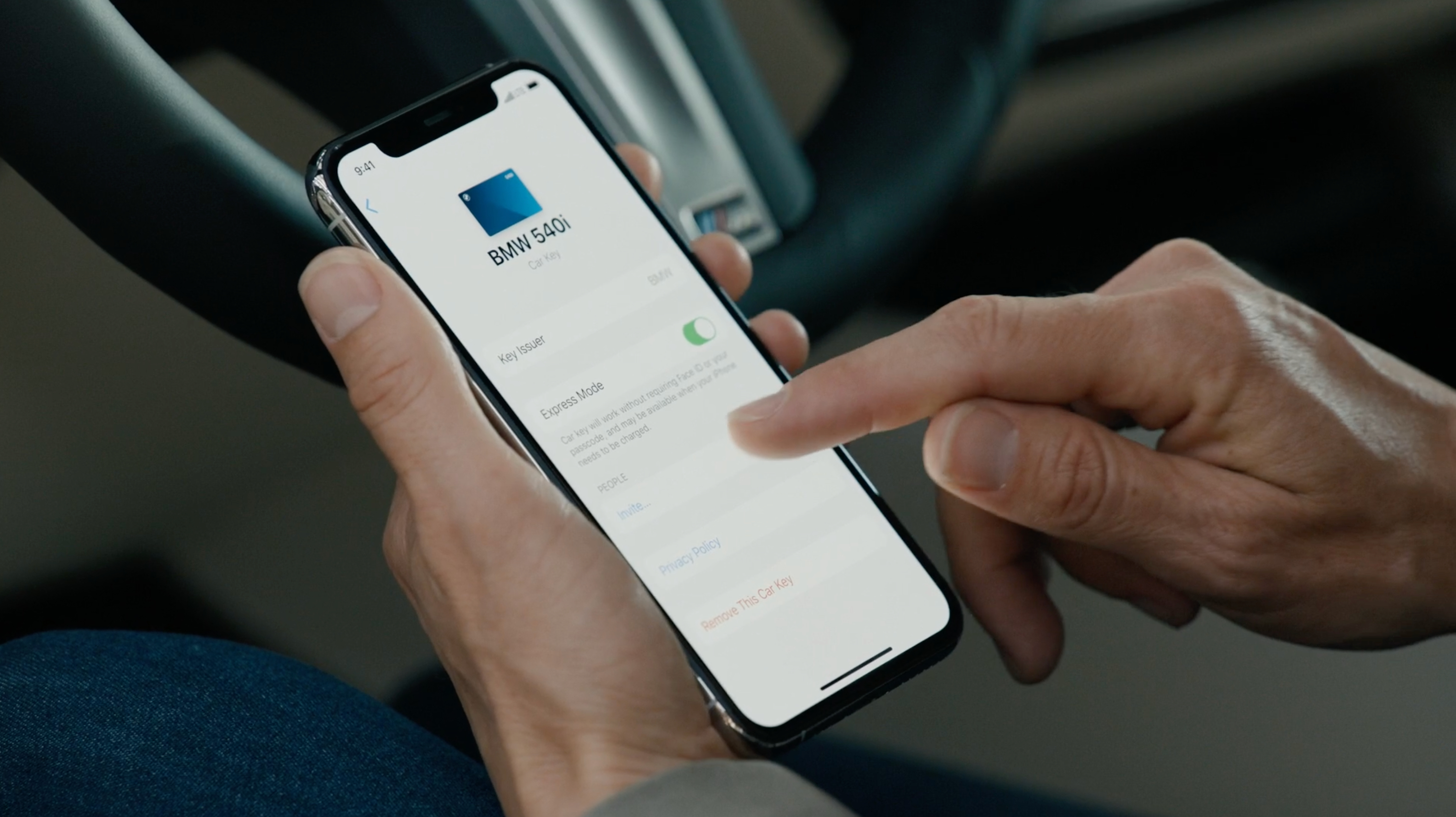 apple wallet car