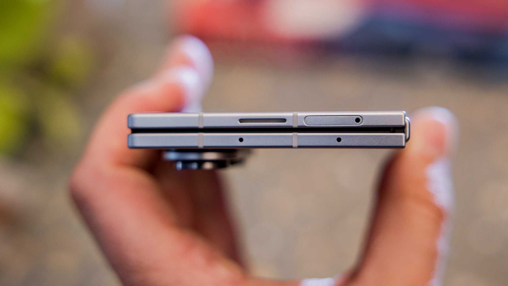 galaxy fold wide