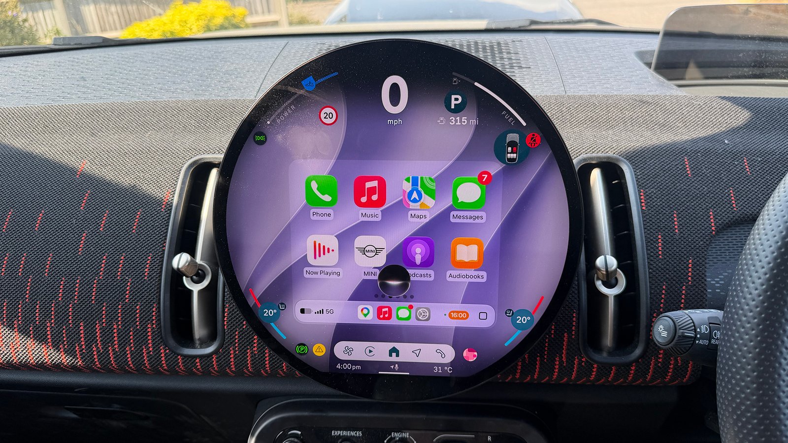 hidden carplay features