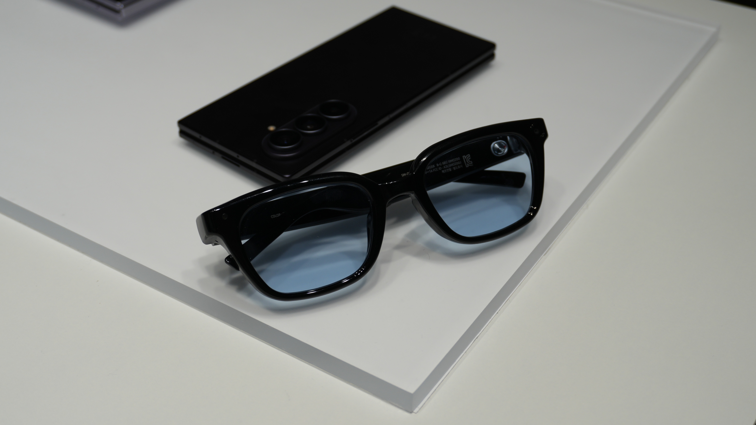 samsungs smart glasses