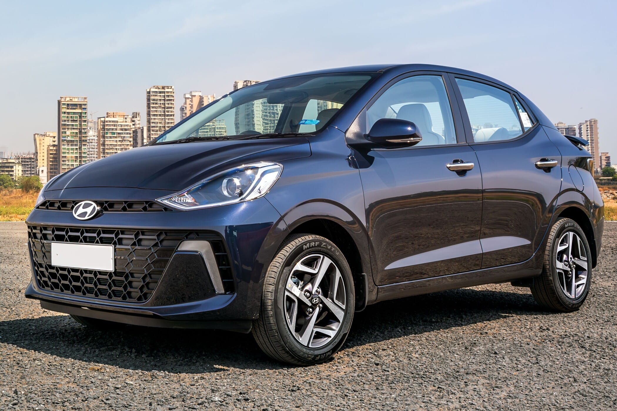 3 reasons to buy the Hyundai Aura, 2 reasons not to