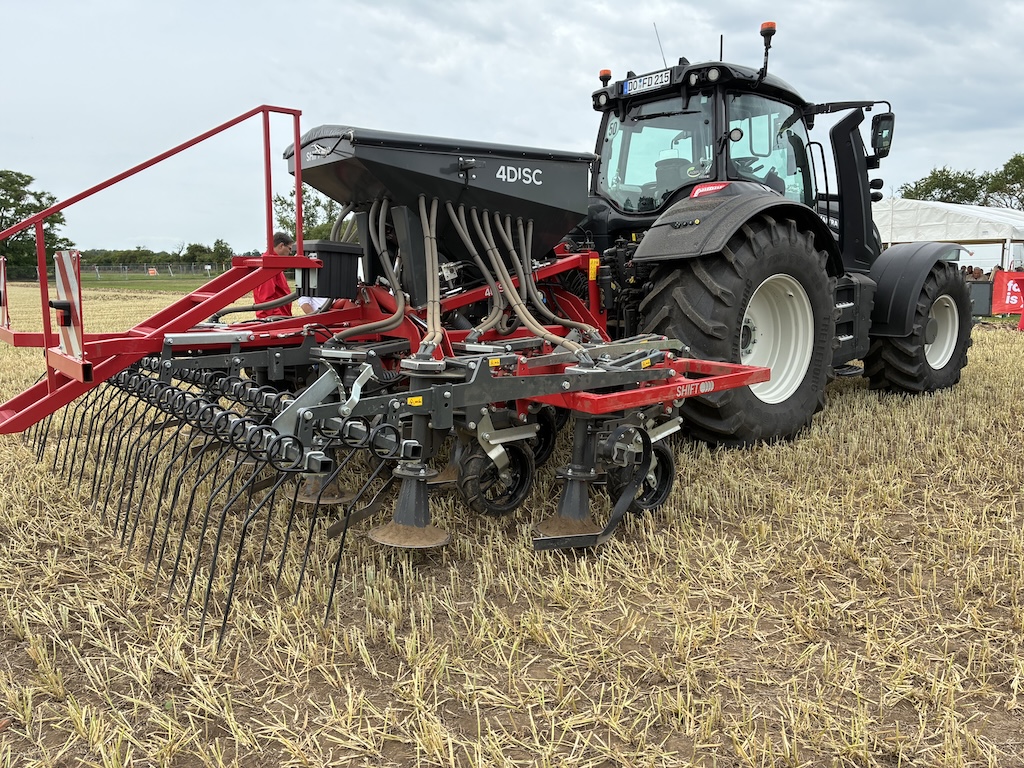 novel seeder demonstrated