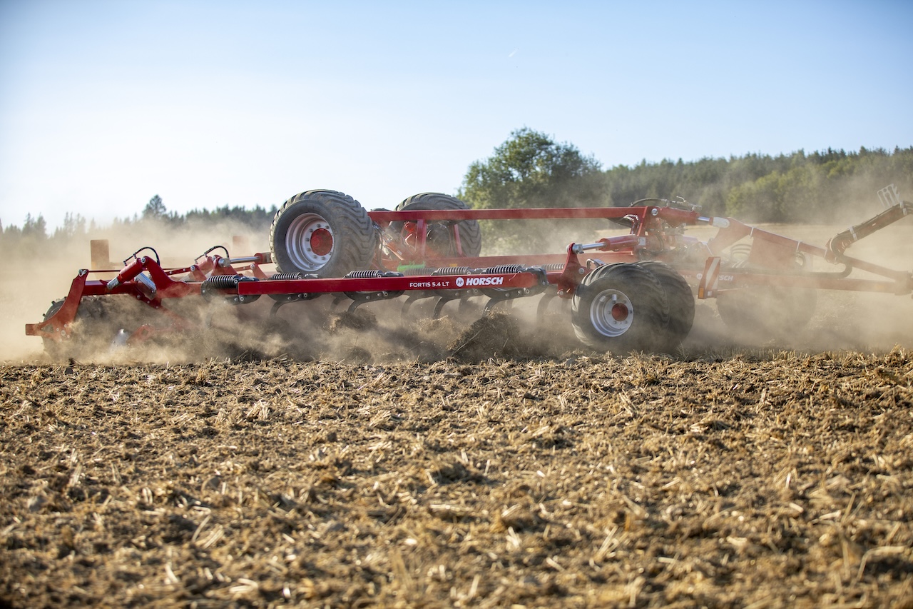 universal cultivator range
