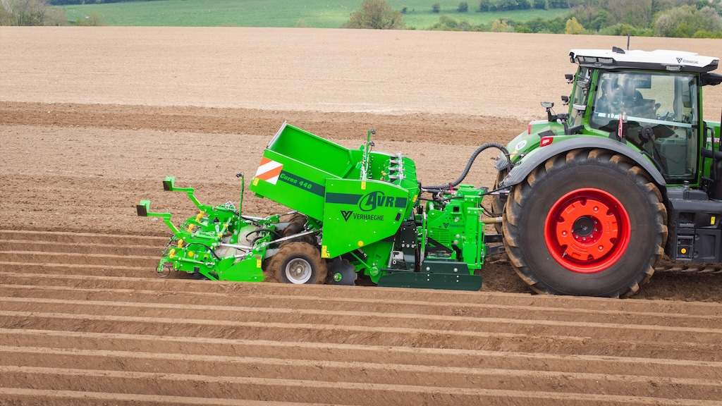 planterrangeexpands withpower harrow