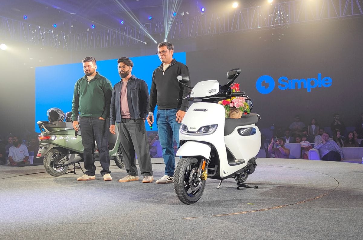 Simple Wave Launched at Rs 1.10 lakh