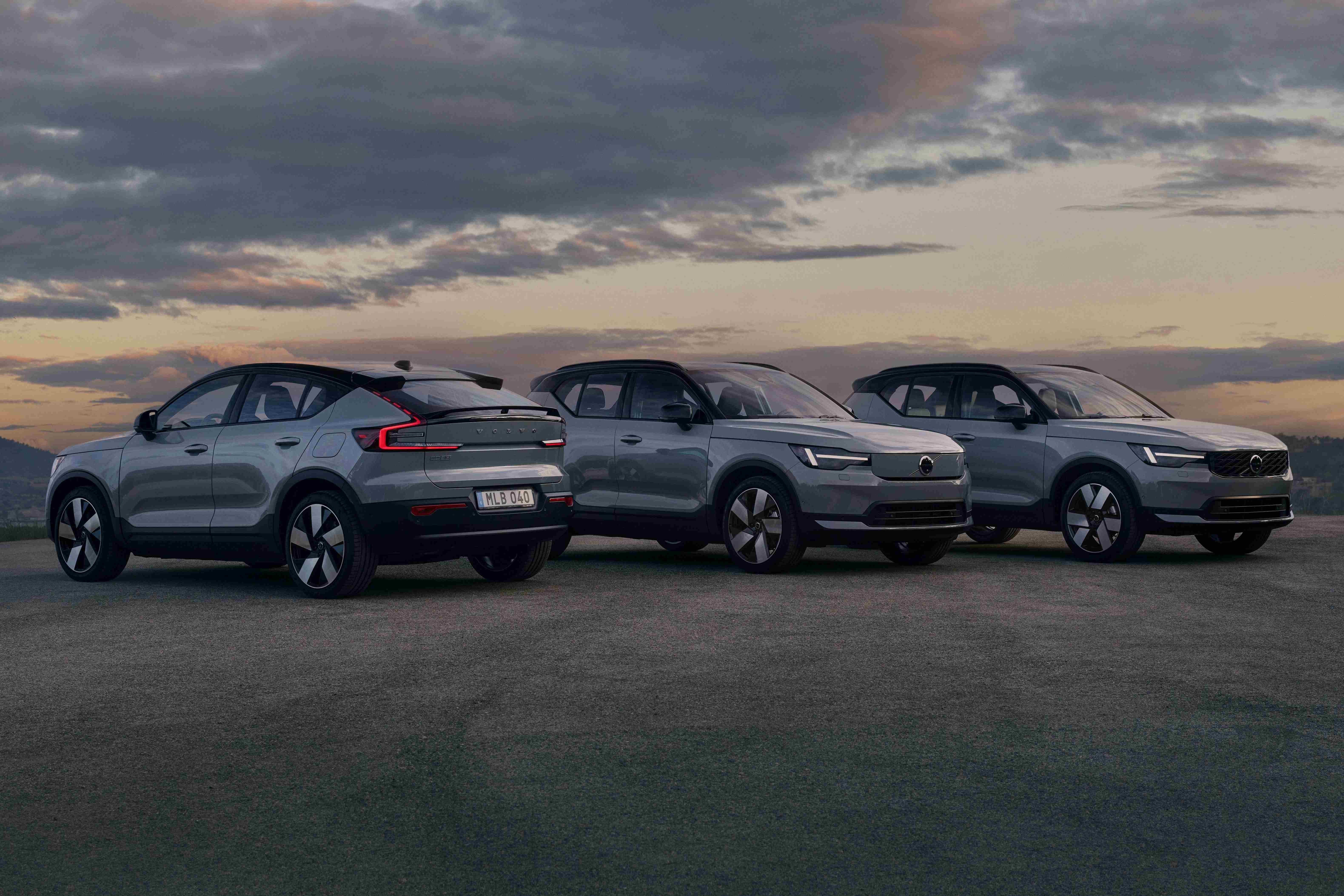 Volvo reveals facelifts of XC40, EX40 and EC40