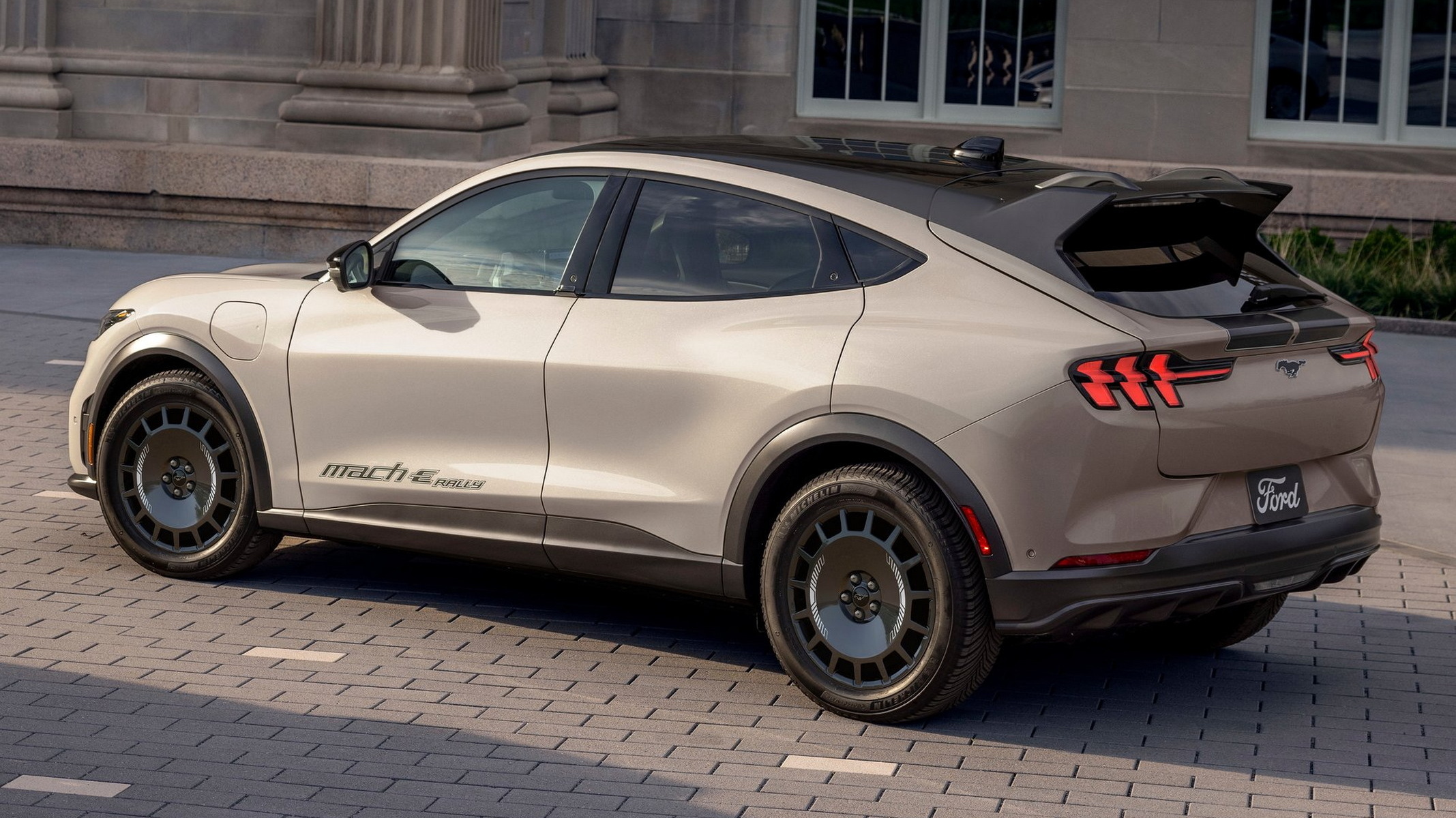 ford recalls mustang