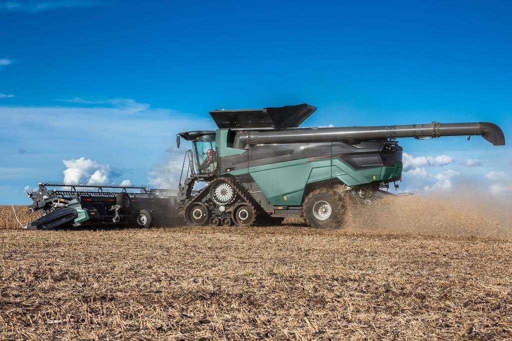 agricultural tracks move