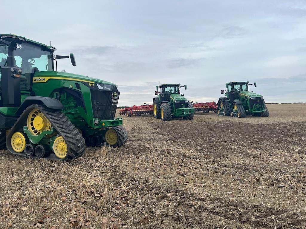 highhorsepower tractors make