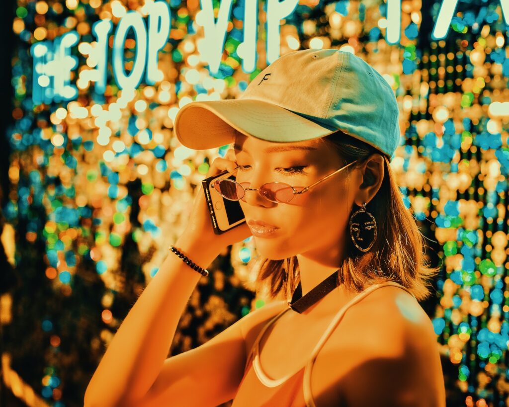 My Girlfriend is Addicted to Her Phone