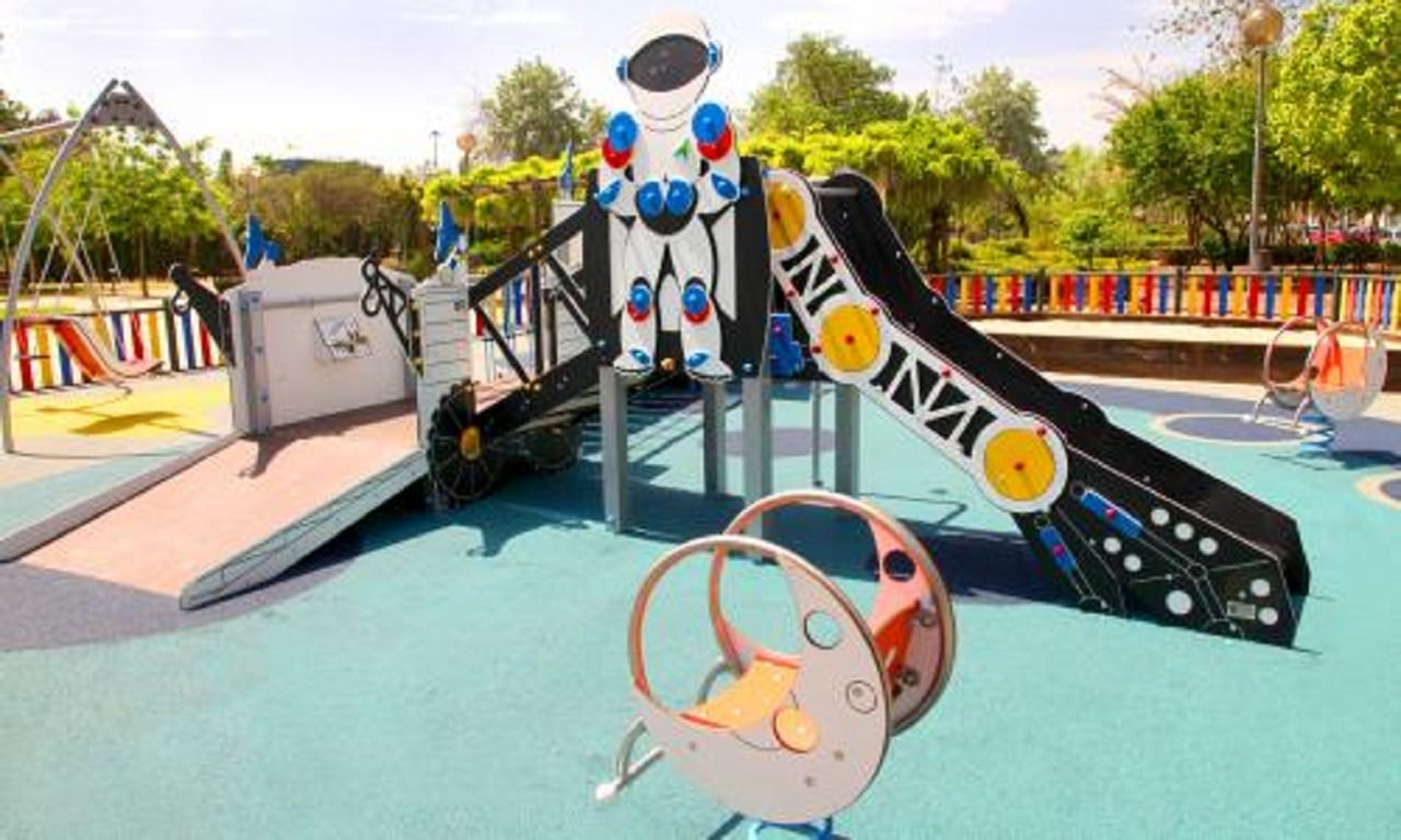 1 Alcobendas Parque Inclusivo Modulo Lunar 001.jpg