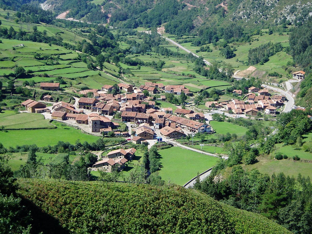 1 Carmona Cantabria vista.jpg