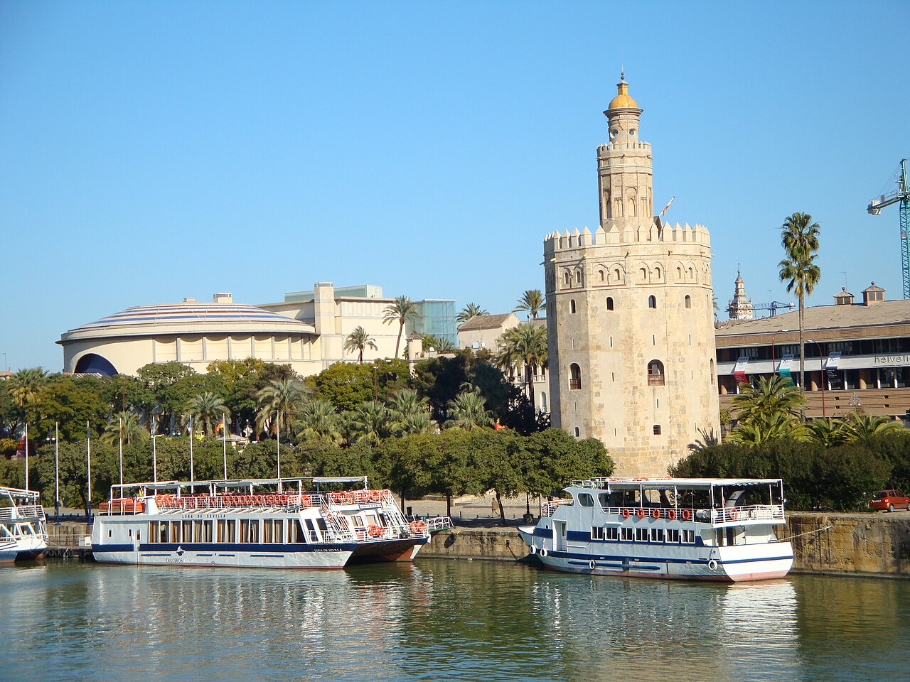 1 Torredelorotyteatrolamaestranza.jpg