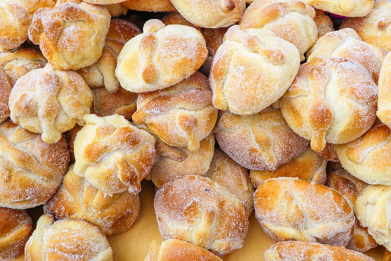 1 pan de muerto.jpg