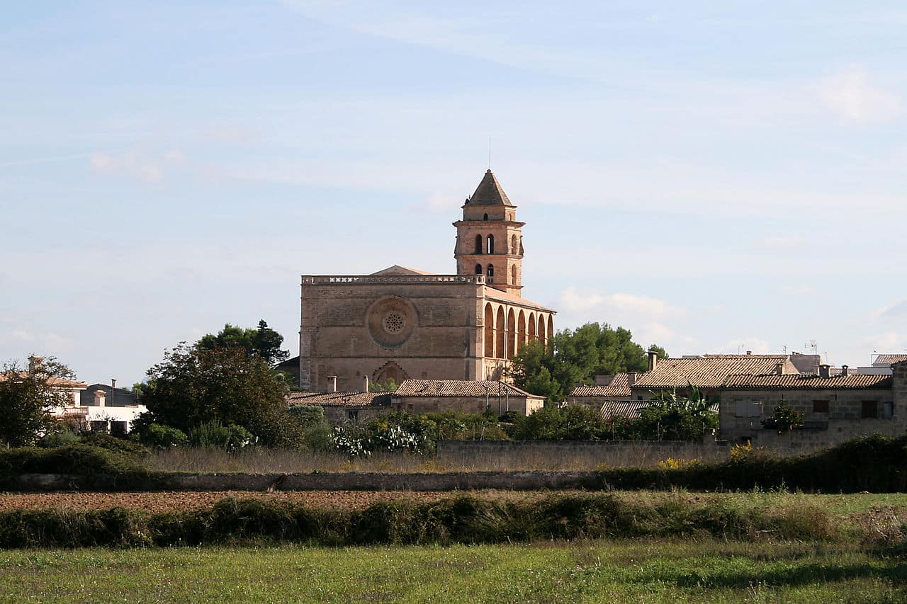 1 petra iglesia.jpg