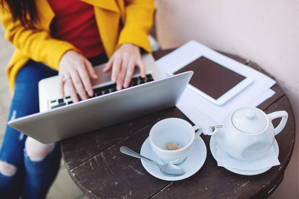 15 Gig Economy Jobs to Make Money Quickly 1024x683.jpg