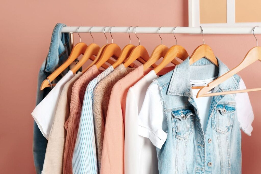 How to Make Money on Poshmark 1024x683.jpg