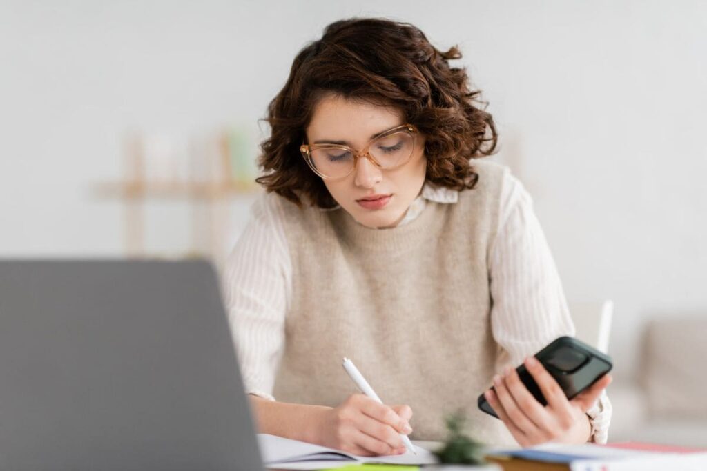 How to Survive a Layoff With 10 Tips for Thriving 1024x683.jpg