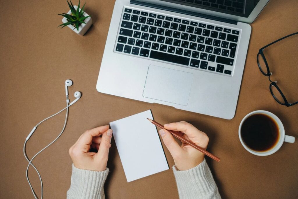 Why You Need to Update Your Resume Right Now1 1024x683.jpg