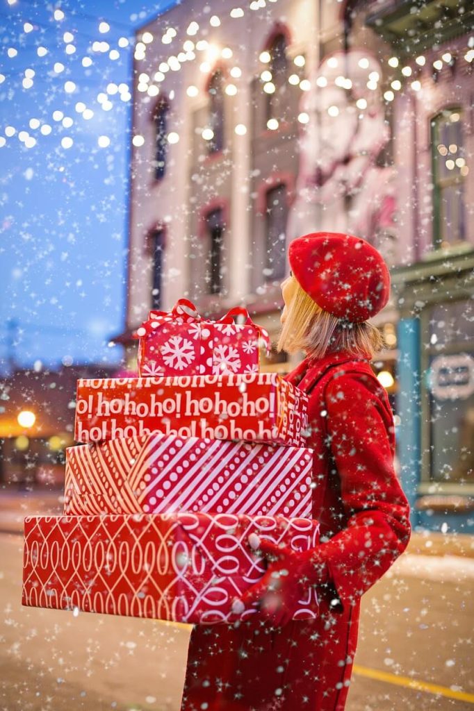 1 Blogs About Holidays 682x1024.jpg