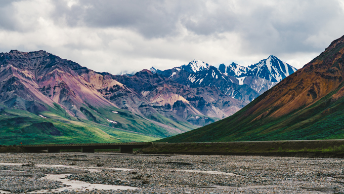 Denali bridge mts wide H.jpg