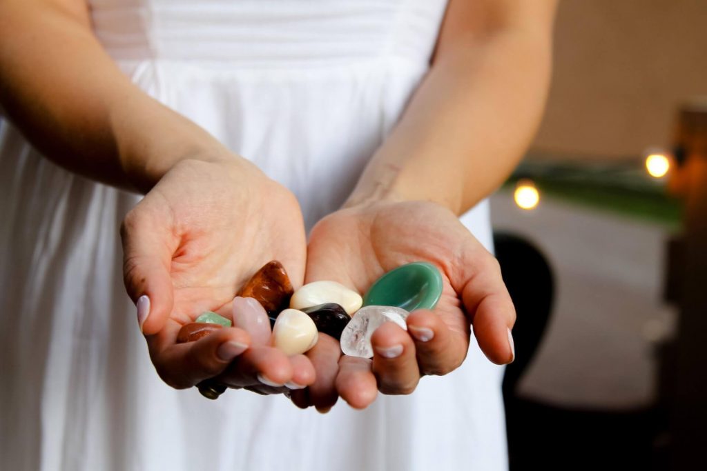 Selling Crystals On Etsy 1 1024x683.jpg