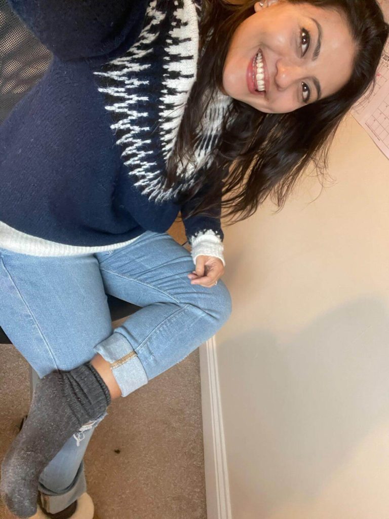 how to sell feet pics 1 768x1024.jpg