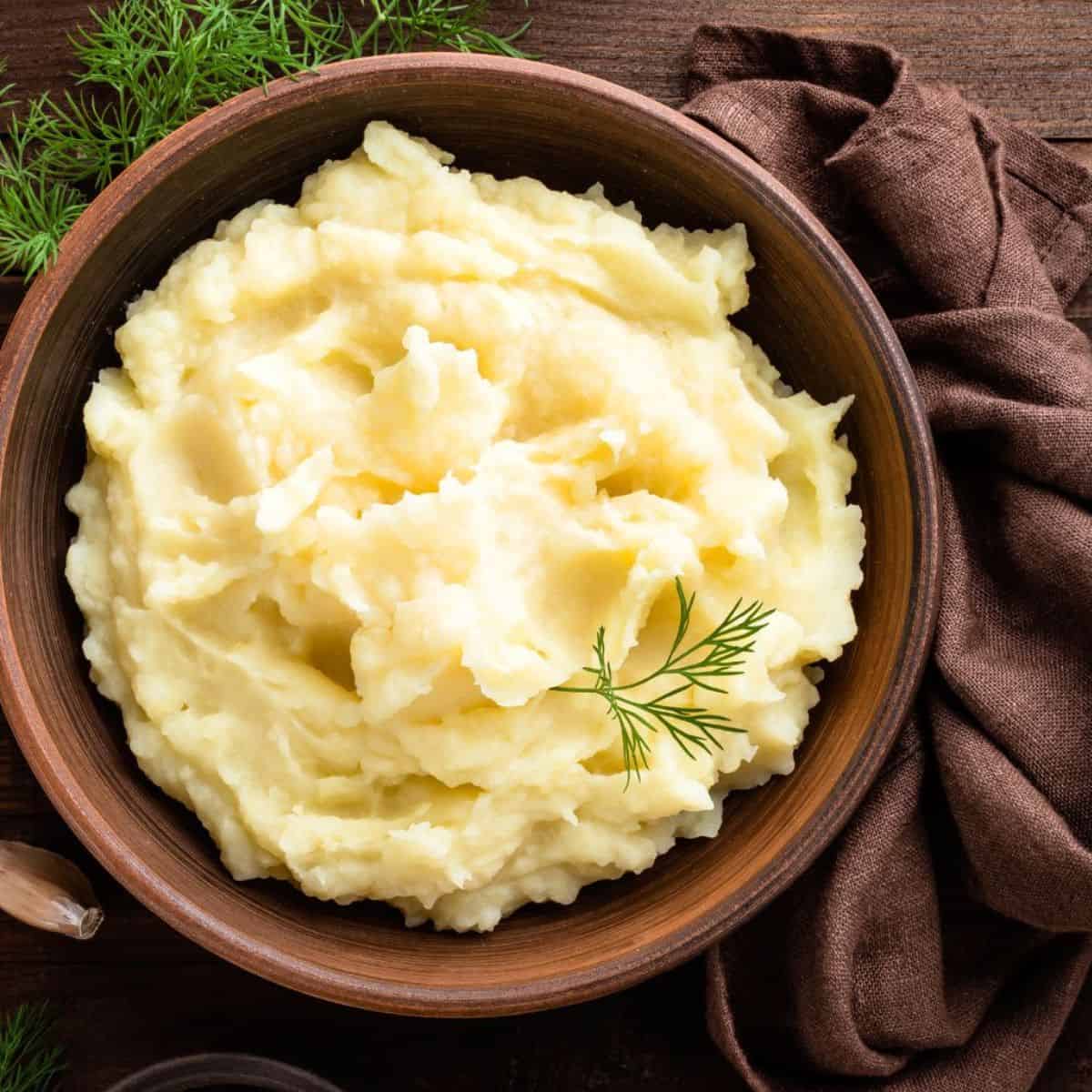 Instant Pot Mashed Potatoes sq1.jpg
