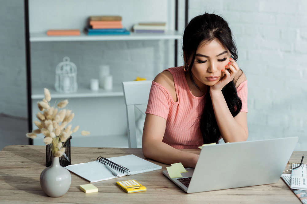 A young woman participating in an online focus group with Repondent.jpeg