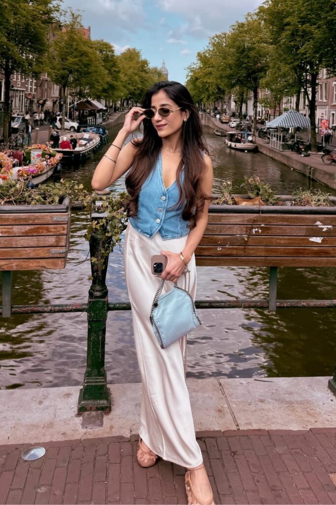Amsterdam Outfit Ideas Outfit Ideas 683x1024.jpg
