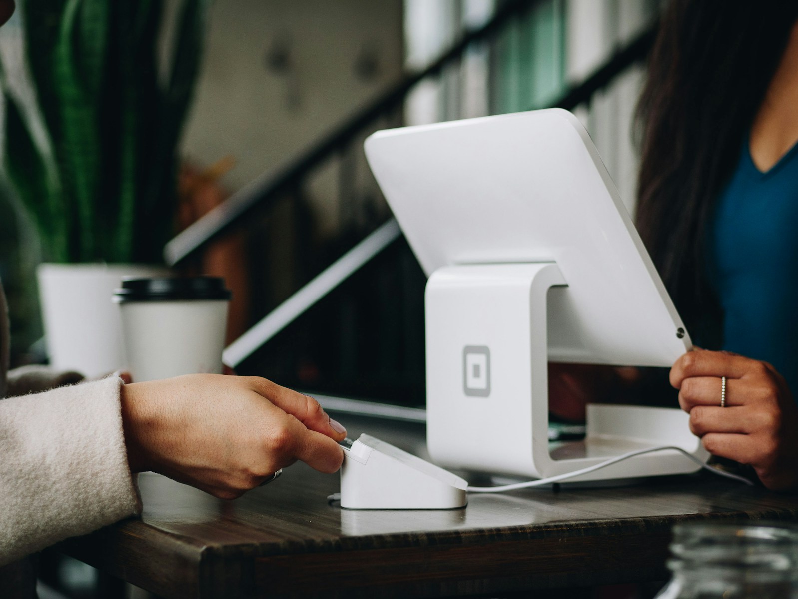 5 Popular Digital Products You Can Sell Passively 5 Popular Digital Products You Can Sell Passively