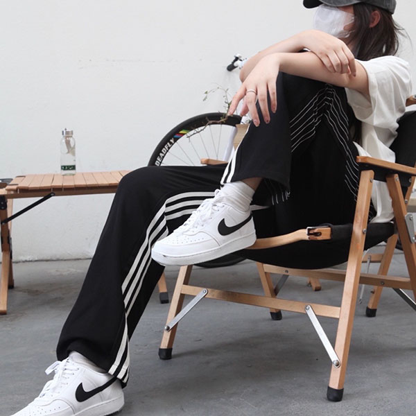 Nike20CourtE7A9BFE690AD204.jpg