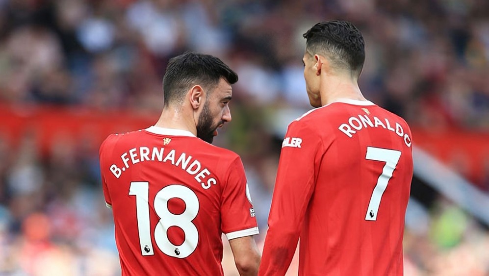 Bruno Fernandes So sanh truc tiep voi Cristiano Ronaldo 1.jpg