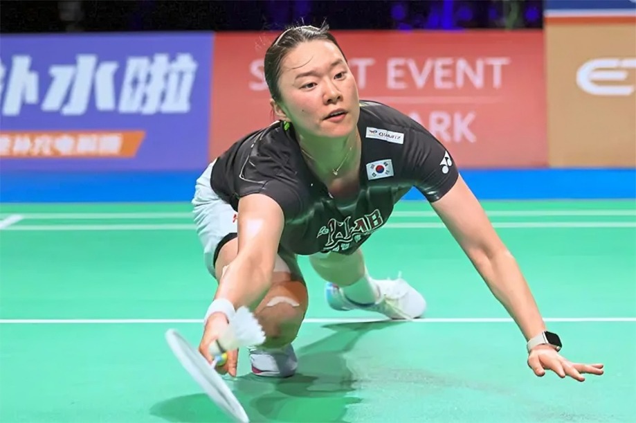 Kim Ga eun Tao Buoc Ngoat Truoc Chen Yufei 1.jpg