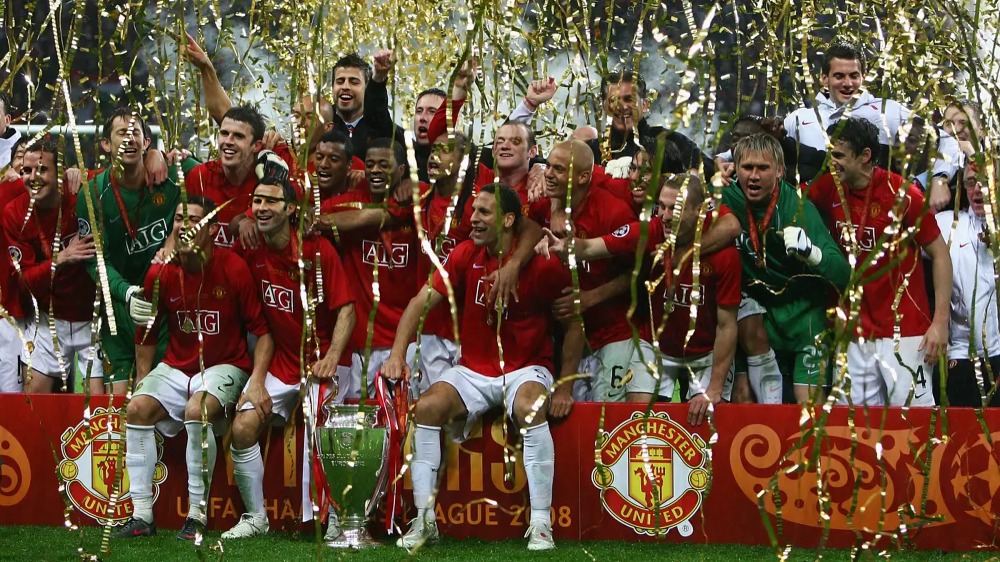 Manchester United E28093 Bieu Tuong Chau Au Cua Bong Da Anh.jpg
