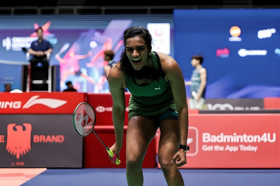 Van hai chung kien no luc dang khen cua PV Sindhu.jpg