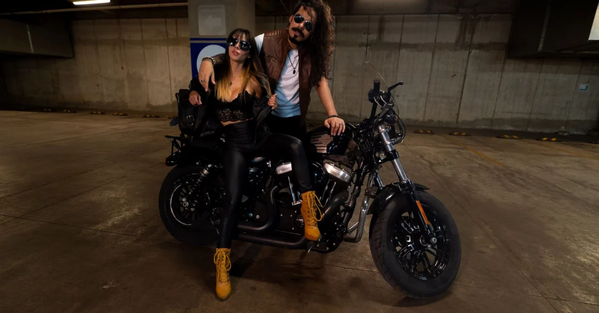 20+ Brown Biker Boots Outfit Ideas You’ll Be Obsessed With 10 brown biker boots