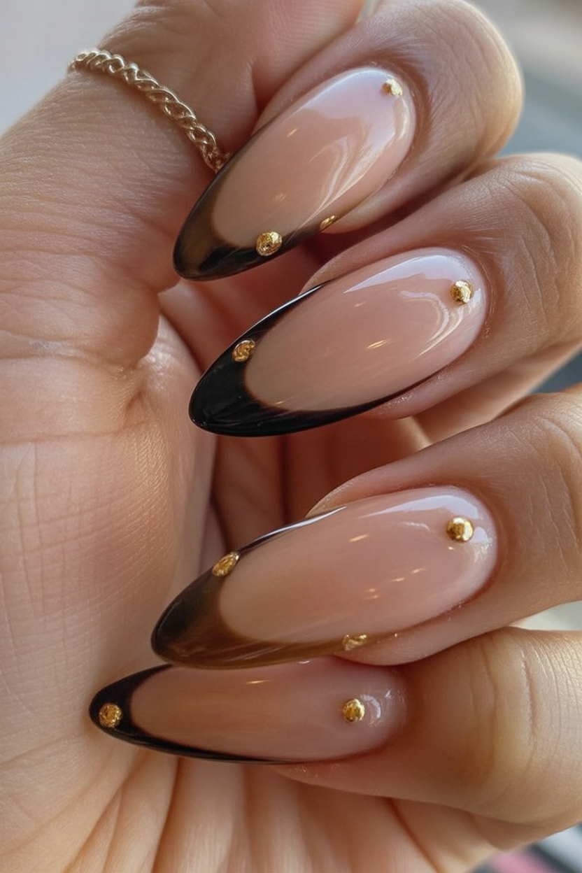 22 Stunning Fall Almond Nails 2025 to Try This Season 3 stunning fall almond