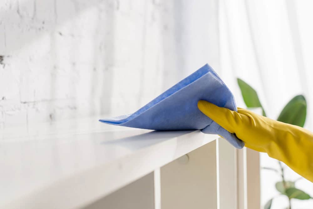17 Deep Cleaning Shortcuts for Busy Moms (That Actually Save You Time) 4 deep cleaning shortcuts
