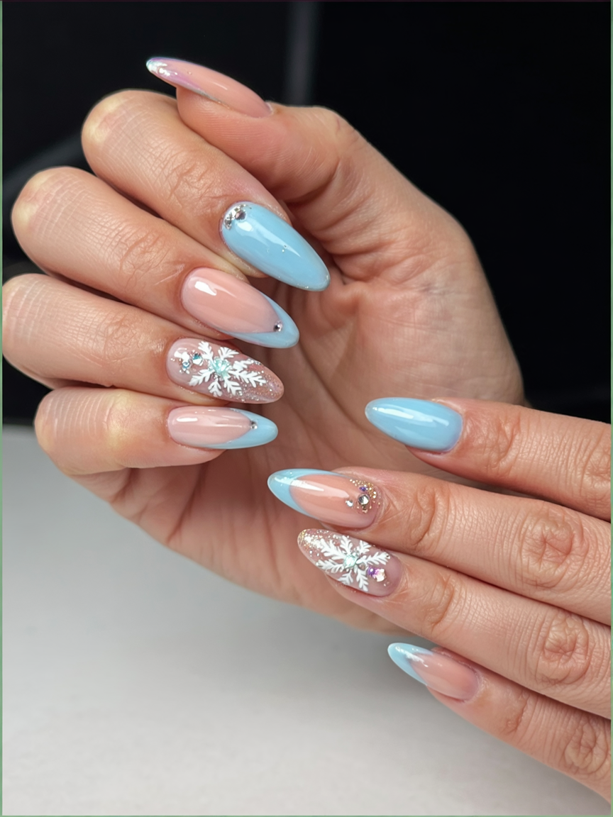 22 Simple Almond Christmas Nails 2025 for Festive Elegance 7 simple almond christmas