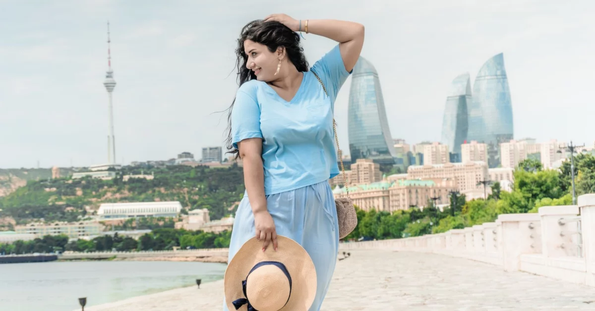 Big Bust Outfits That Actually Feel Good to Wear (20 Ideas) 1 big bust outfits