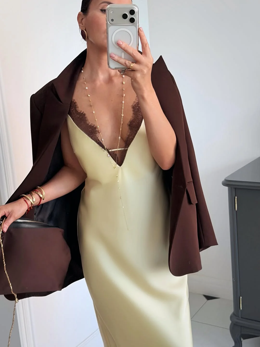 Chic Fall Going Out Outfits 2026 That Will Upgrade Your Night Out Style 5 chic fall going